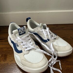 Vans Men's Ultrarange vr3 Cush